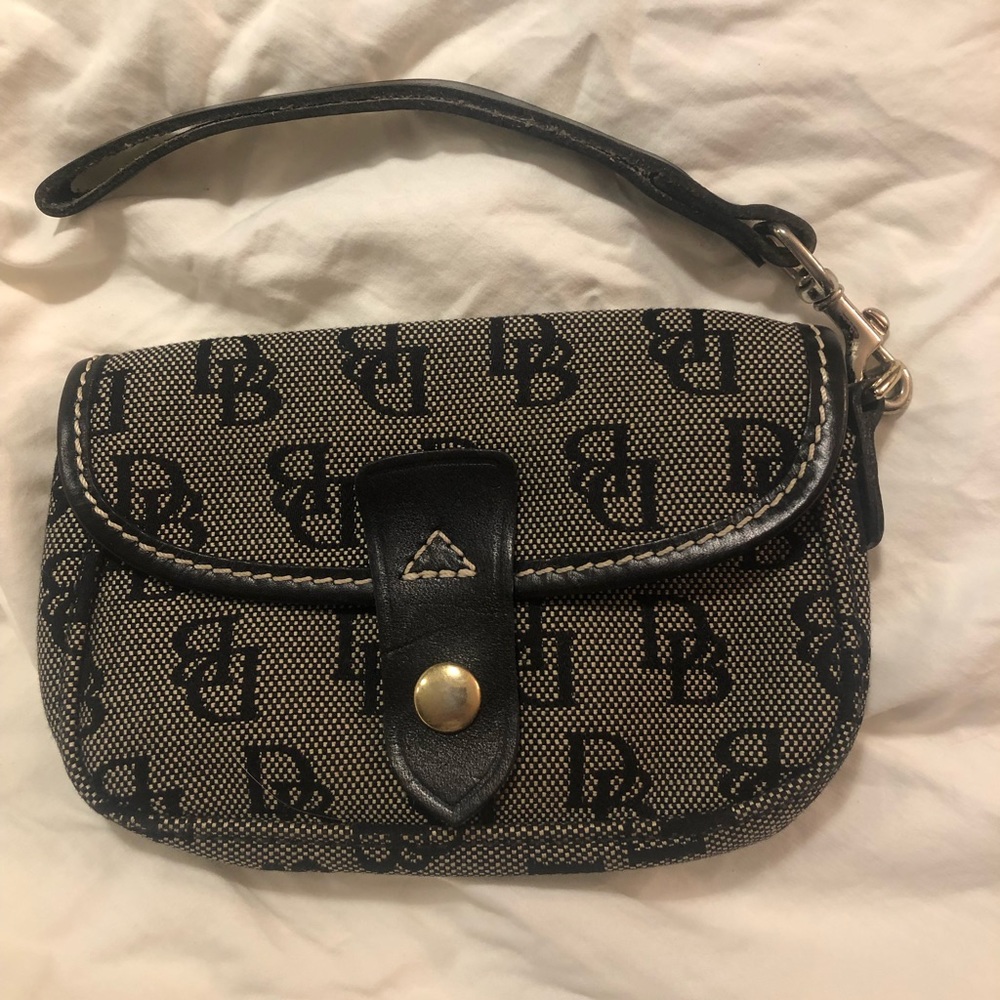 EUC Dooney and Bourke monogram wristlet